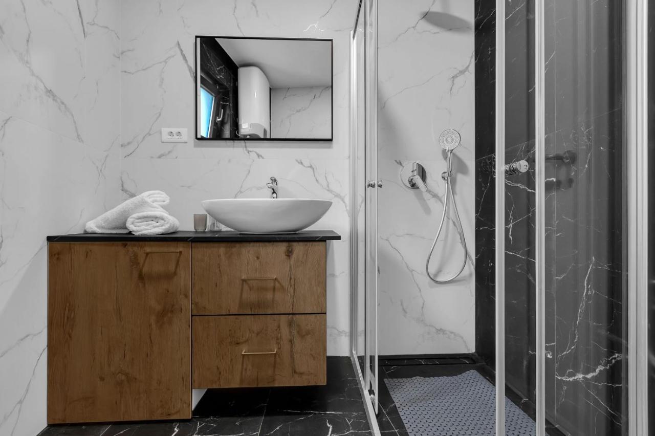 Apartments Lucky Brela Luaran gambar